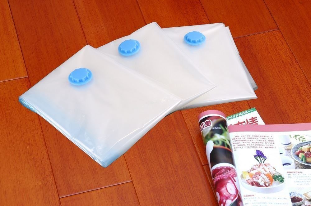 4pc Medium Travel Reusable Vacuum Storage Bags 50 x 70cm